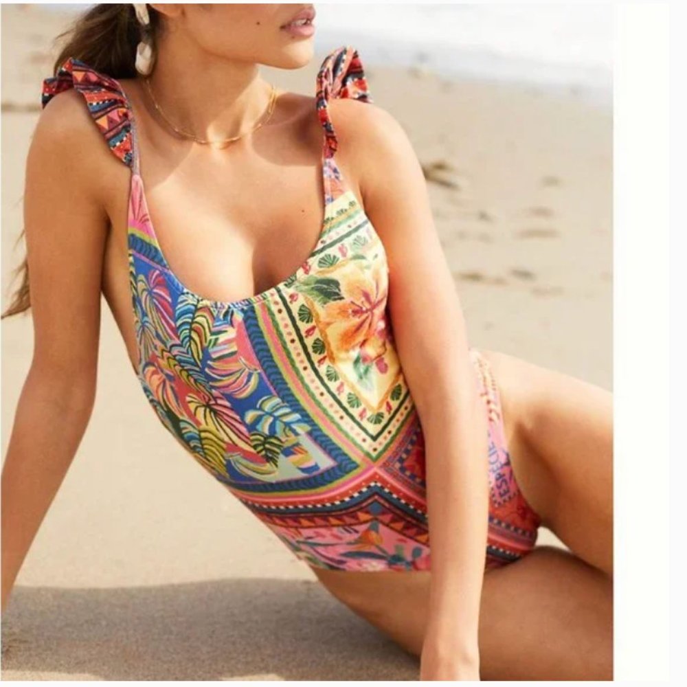 ⭐️ Farm Rio Lita One-Piece Boho Beach Farm Art Peasant Hipster Floral Swimsuit - Picture 2 of 12